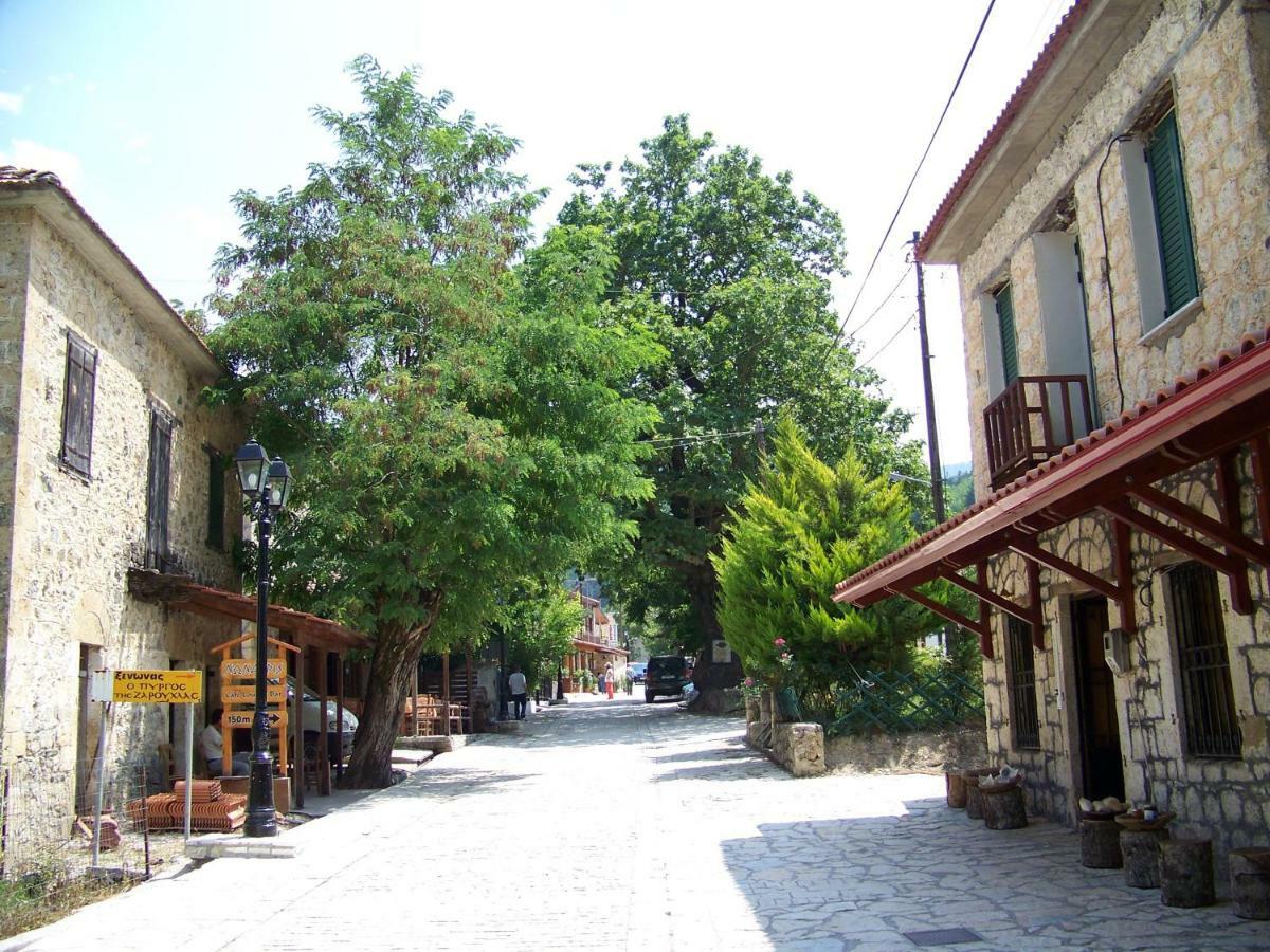 Villa Serenis Porovitsa Exterior photo